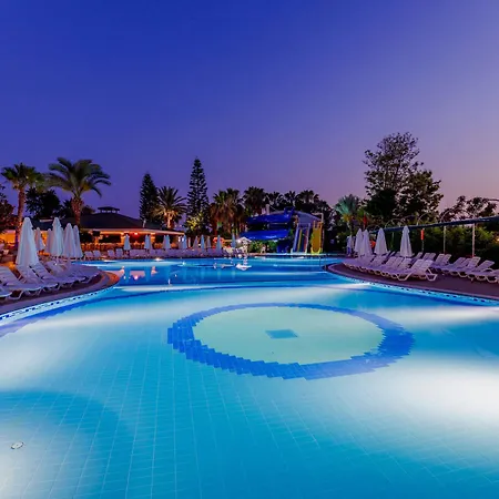 Otel Holiday Park Resort Alanya
