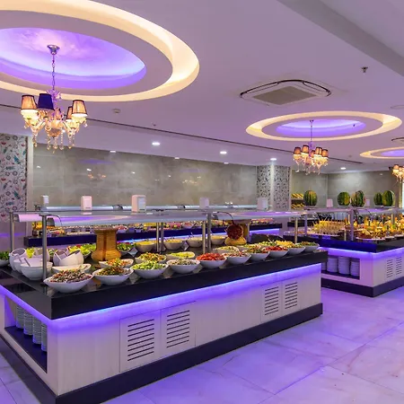 Otel Holiday Park Resort